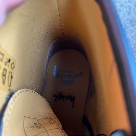 Dr. Martens x Stussy 1460 Leopard 8-Eyelet Boot - Picture 7 of 9
